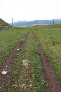 山路牧道