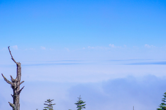 峨眉山