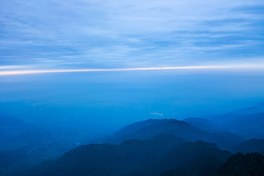 峨眉山