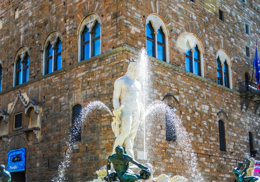 佛罗伦萨海神雕像喷泉