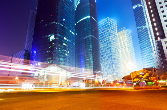 上海浦东陆家嘴城市道路夜景