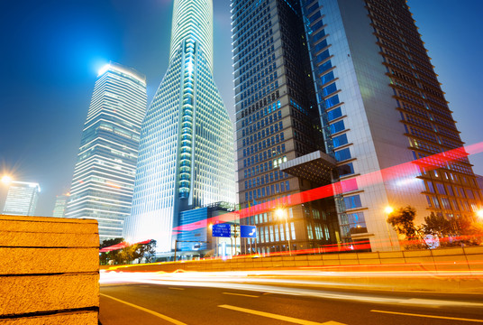 上海浦东陆家嘴城市道路夜景