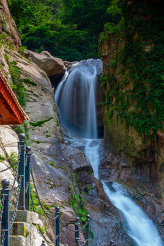 崂山北九水潮音瀑