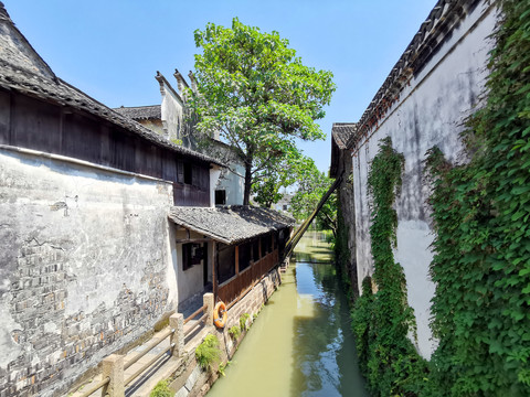 江南水乡古镇临水民居老建筑