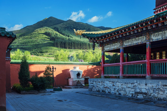 甘南拉卜楞寺金塔院内小景