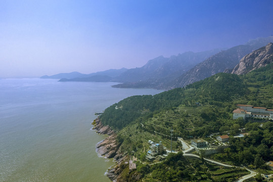 鸟瞰青岛崂山滨海风光