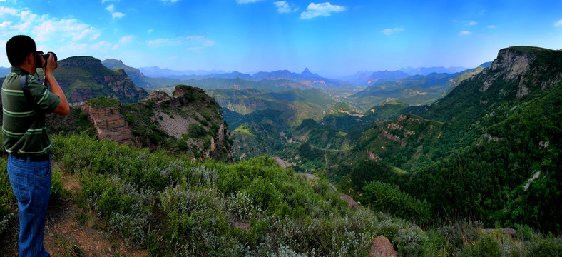 太行山路上的风景