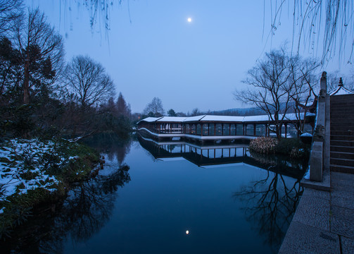 西湖浴鹄湾雪色