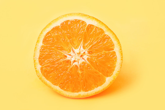 新鲜的橙子