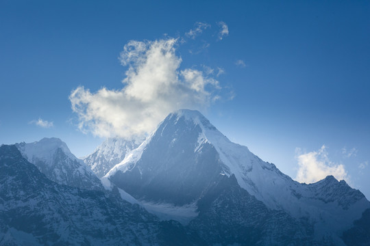 云南德钦梅里雪山自然风光