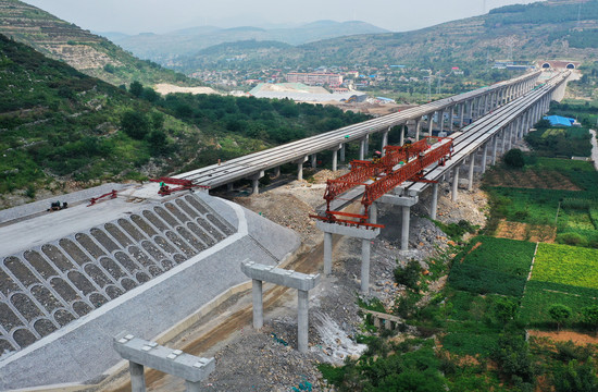 路桥建设