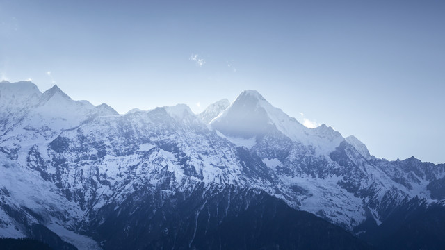 云南德钦梅里雪山自然风光