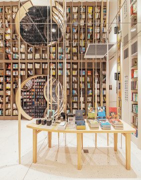 创意书店空间与图书陈列