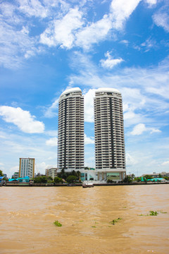 湄南河岸边星级酒店
