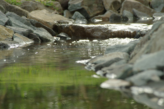 山泉水