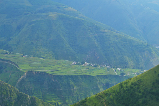 云南深山峡谷