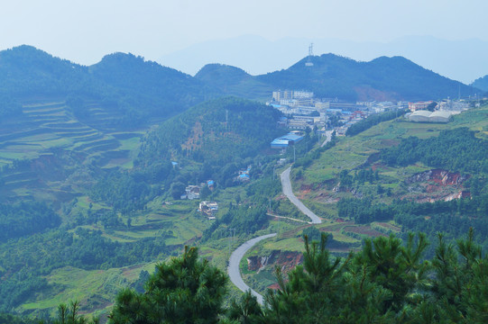 云南大山人家