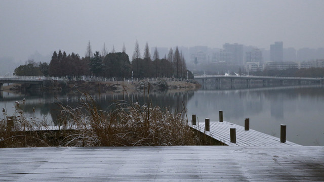 安徽省合肥市翡翠湖风景区冬季雪