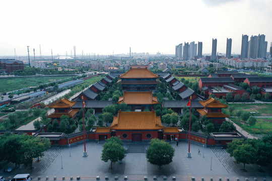 航拍天津滨海新区潮音寺