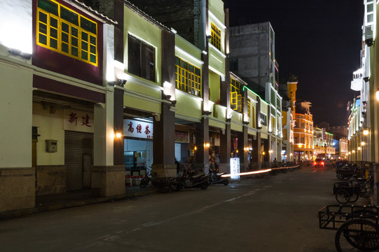 都城明清骑楼建筑古街夜景