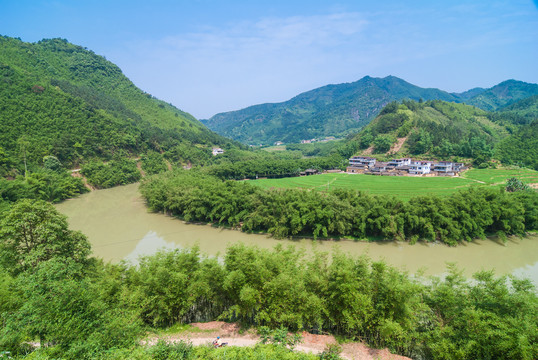 竹子之乡的绿水青山