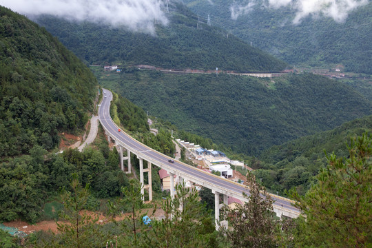 重庆巫山机场路