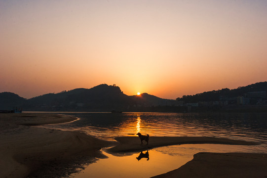 江河夕阳