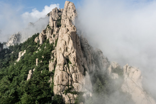 崂山山峰