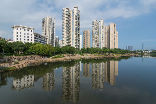 湖边住宅社区