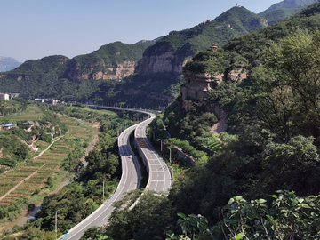 山间公路