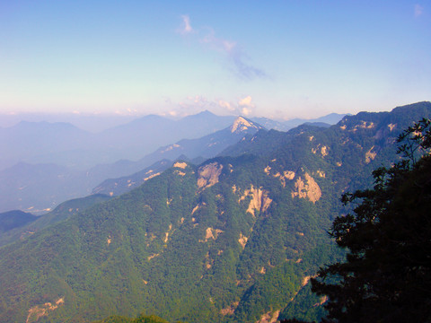 大别山