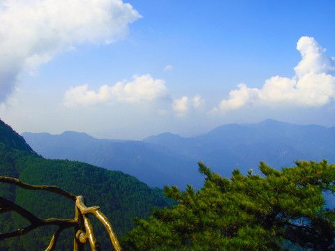 大别山风光