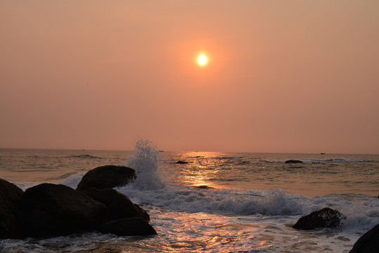 海上日出