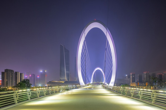 中国南京青奥桥和河西城市建筑
