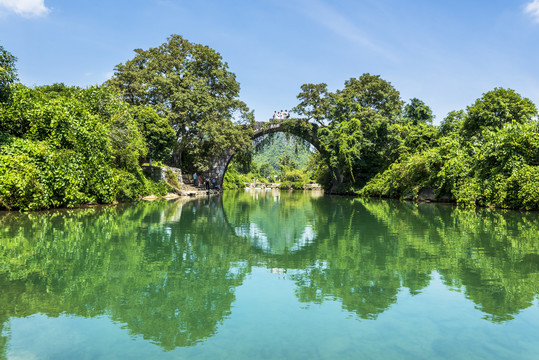 山水古桥