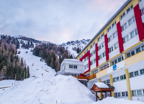 雪山酒店
