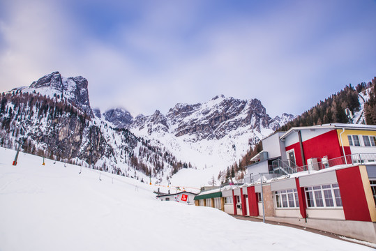 雪山酒店