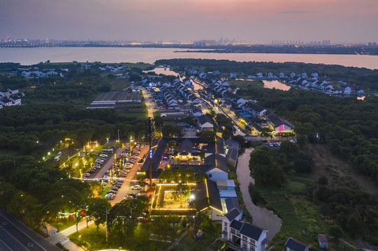 阳澄湖美人腿夜景