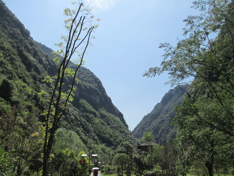 山间