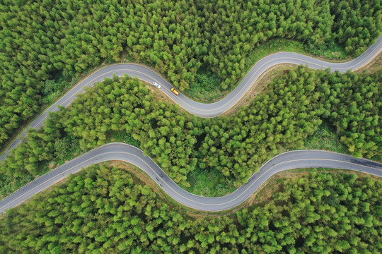 浙江安吉山区盘山公路