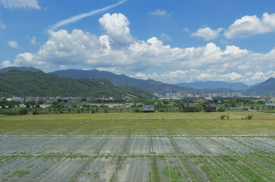 肥沃的乡土风光