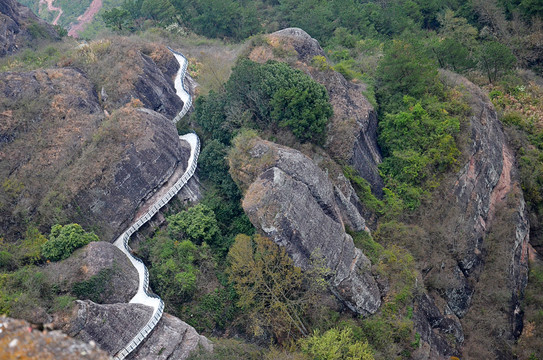 山峰栈道