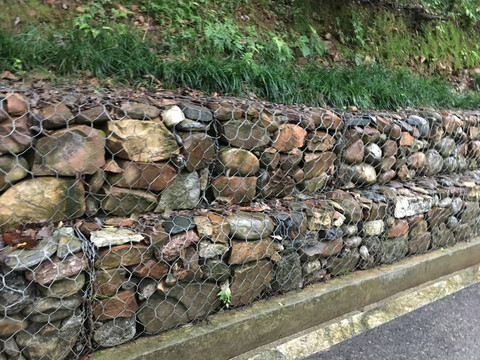 山体滑坡防护墙