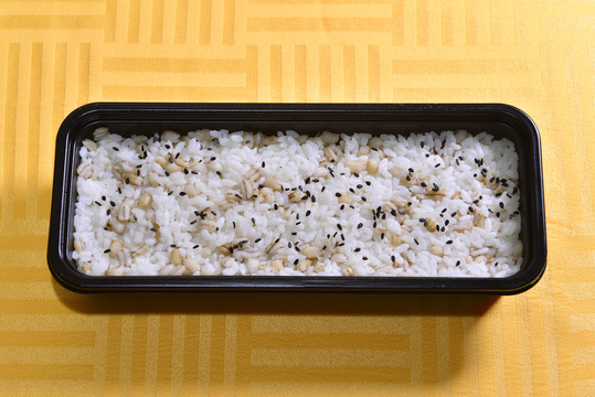 菜品豐富的單人份簡(jiǎn)餐