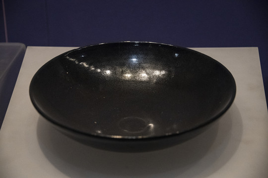 陕西历史博物馆黑釉油滴碗
