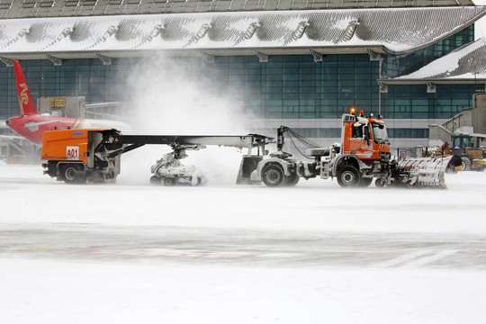 机场大型扫雪车