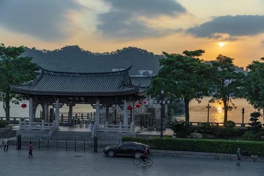 广济桥夕阳风景