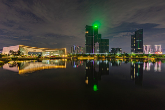 南沙凤凰湖公园夜景