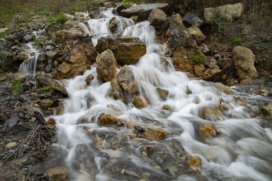 山间小溪