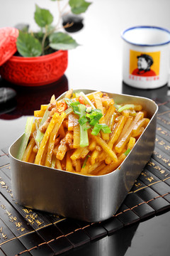飯盒炒土豆絲